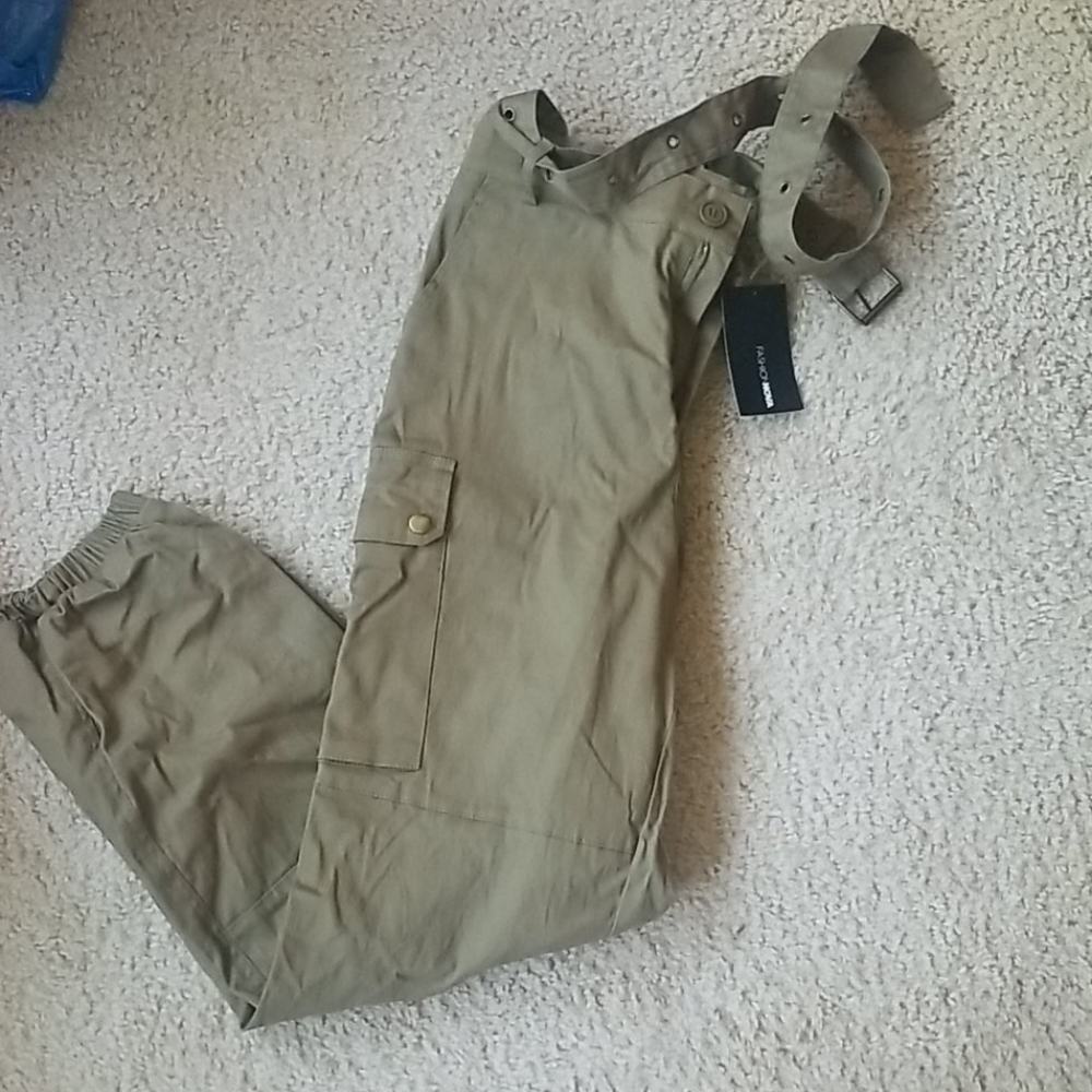 Fashion nova cargo pants